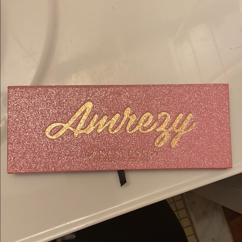 Anastasia Beverly Hills Amrezy Eyeshadow Palette